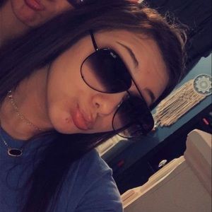 Meet your Posher, Alyssa